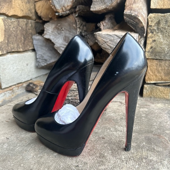 Christian Louboutin authentic black leather classic heels Sz-6.5. C - Picture 2 of 11